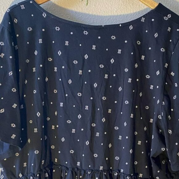 TORRID Baby Doll Geometric Print Top 3X Black Bow Tie Neckline Short Sleeve Boho - Picture 7 of 8